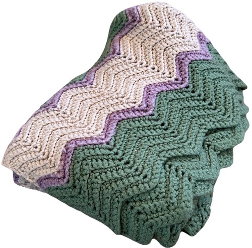 Grannycore 24x37 crocheted - 24x37,